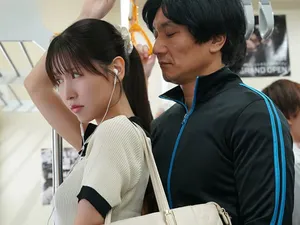 Tất đen liền mạch nữ sinh