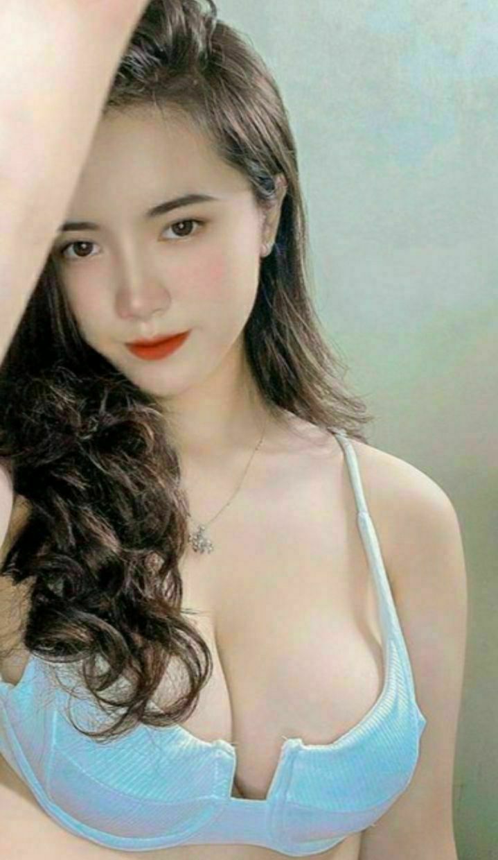 Khoái tê người khi được người yêu xuất tinh vào lồn